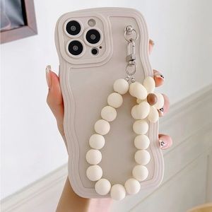 Trendy iPhone Case 📱